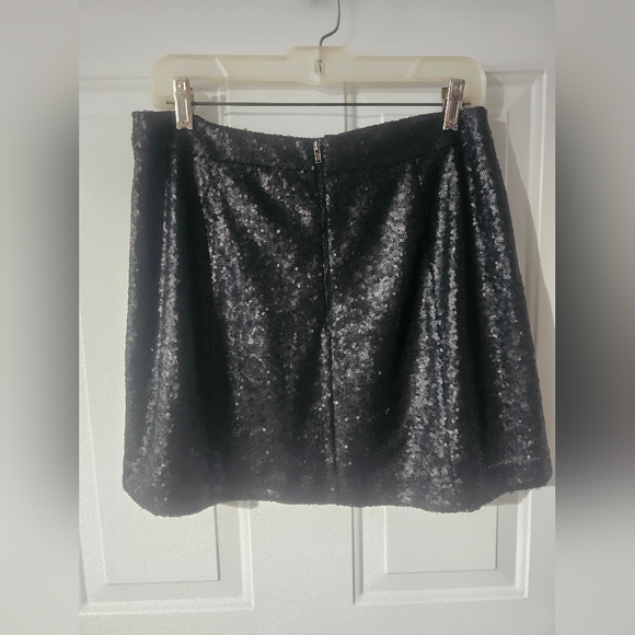 Sequin mini skirt - Picture 3 of 3